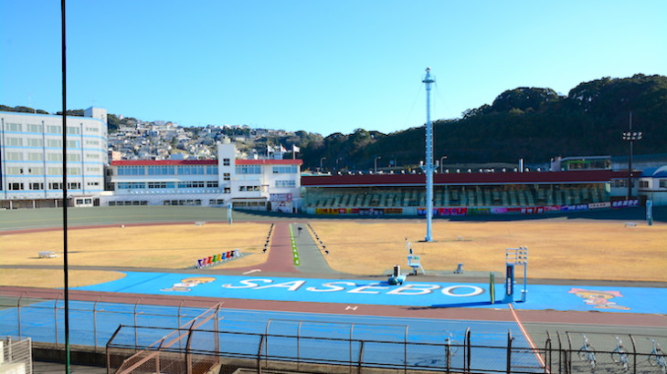 させぼ競輪場内