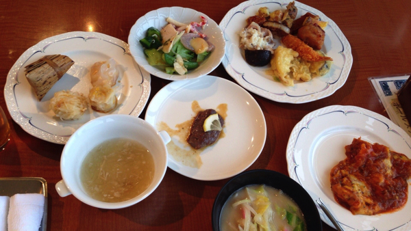 弓張の丘ホテル 料理2