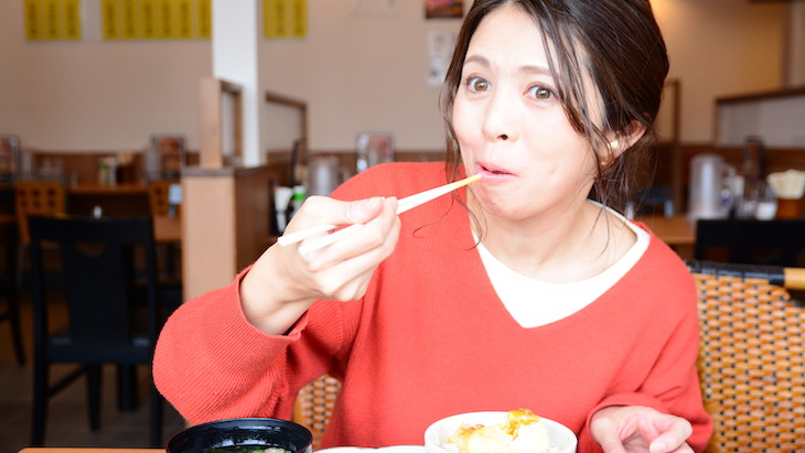 金からを食べる