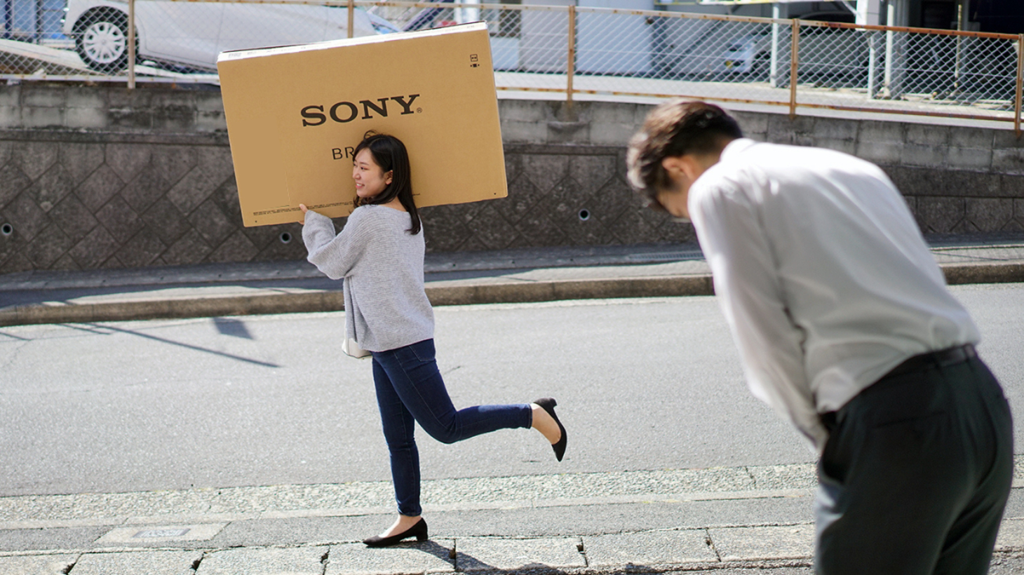 商品を持ち帰る